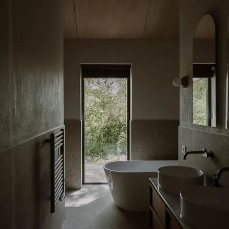 Pine House Vrijstaand Bad En Hottub Op Biobrandstof Ferienhaus
